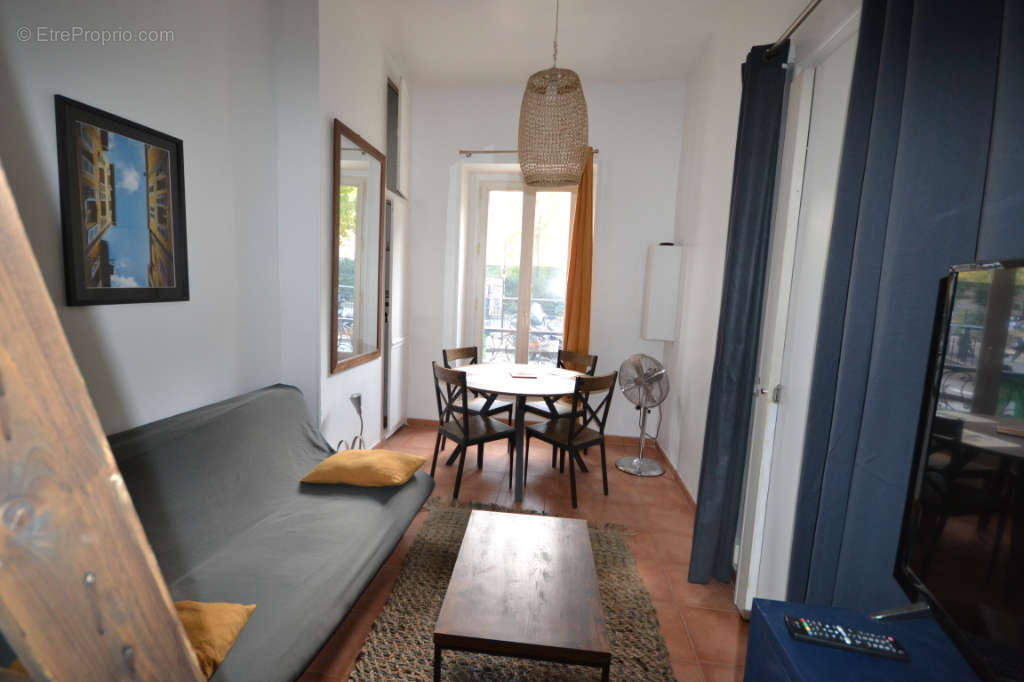 Appartement à PARIS-9E