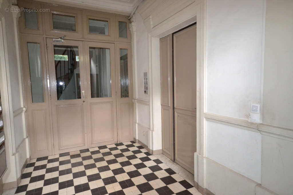 Appartement à PARIS-9E