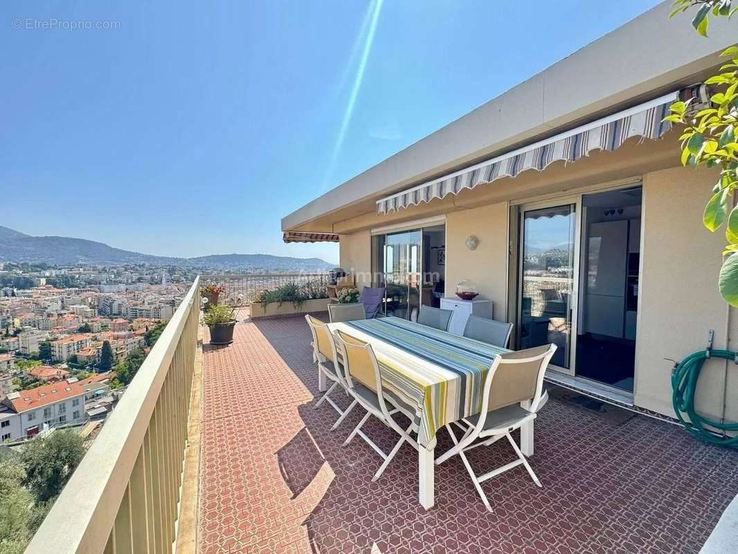 Appartement à NICE