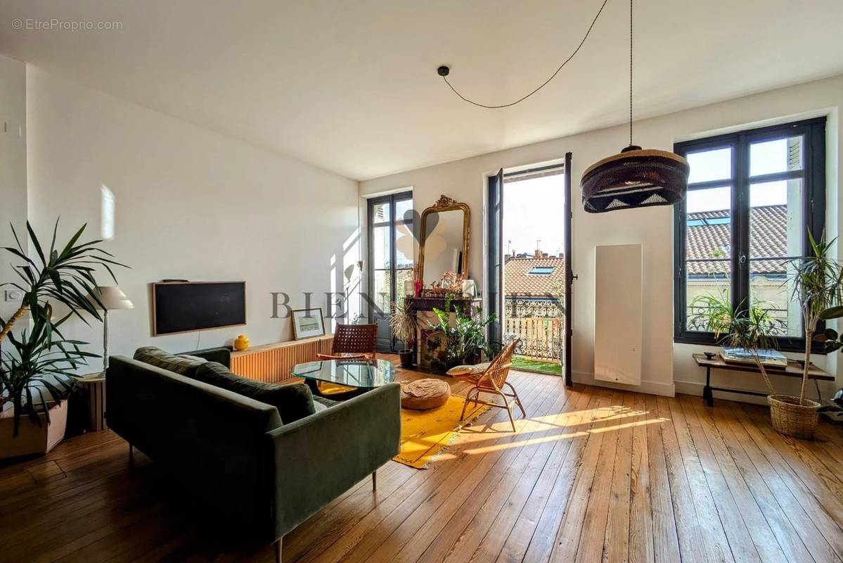 Appartement à BORDEAUX