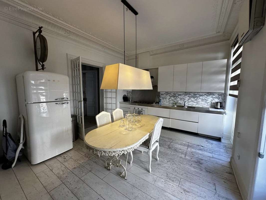 Appartement à PARIS-6E