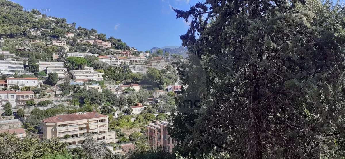 Appartement à ROQUEBRUNE-CAP-MARTIN