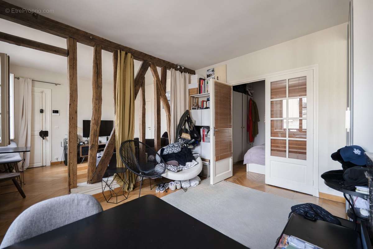 Appartement à PARIS-4E