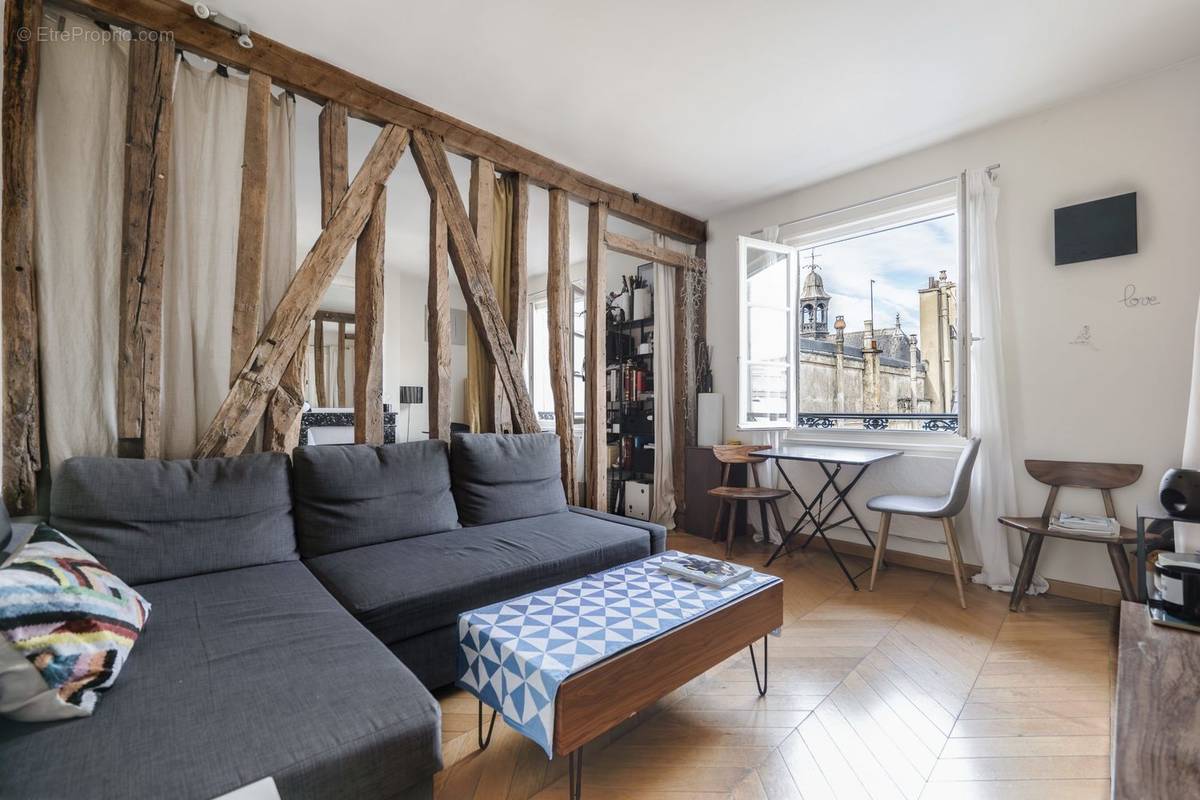 Appartement à PARIS-4E