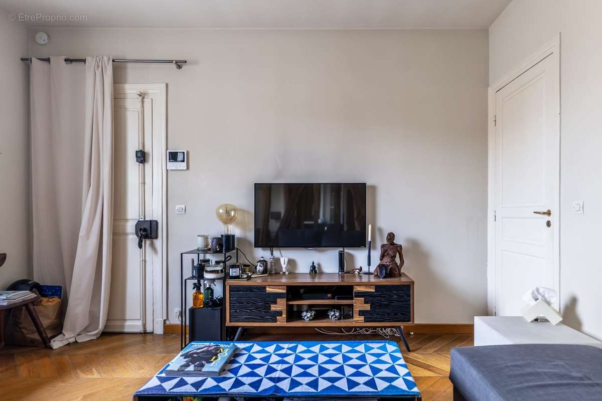 Appartement à PARIS-4E