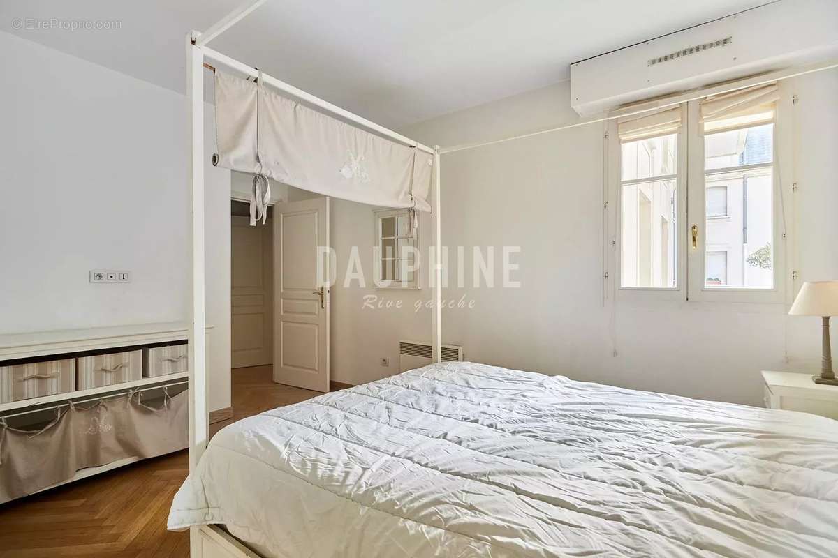 Appartement à PARIS-6E