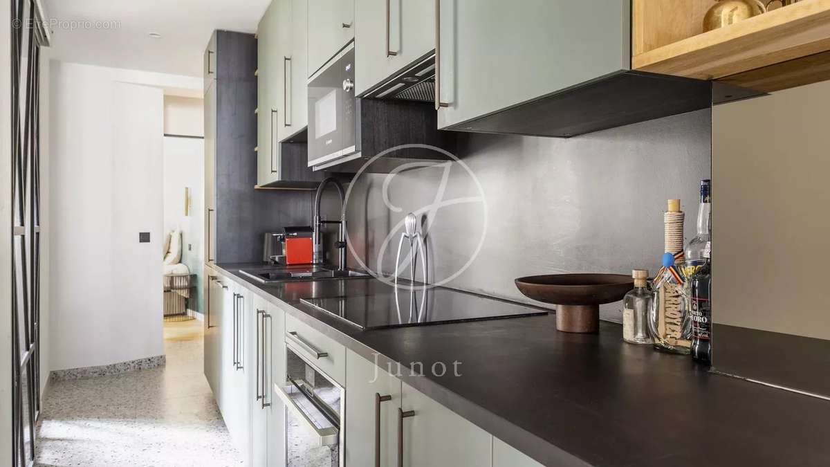 Appartement à PARIS-3E