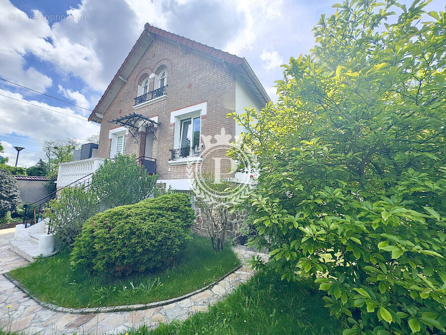 Maison à LE RAINCY