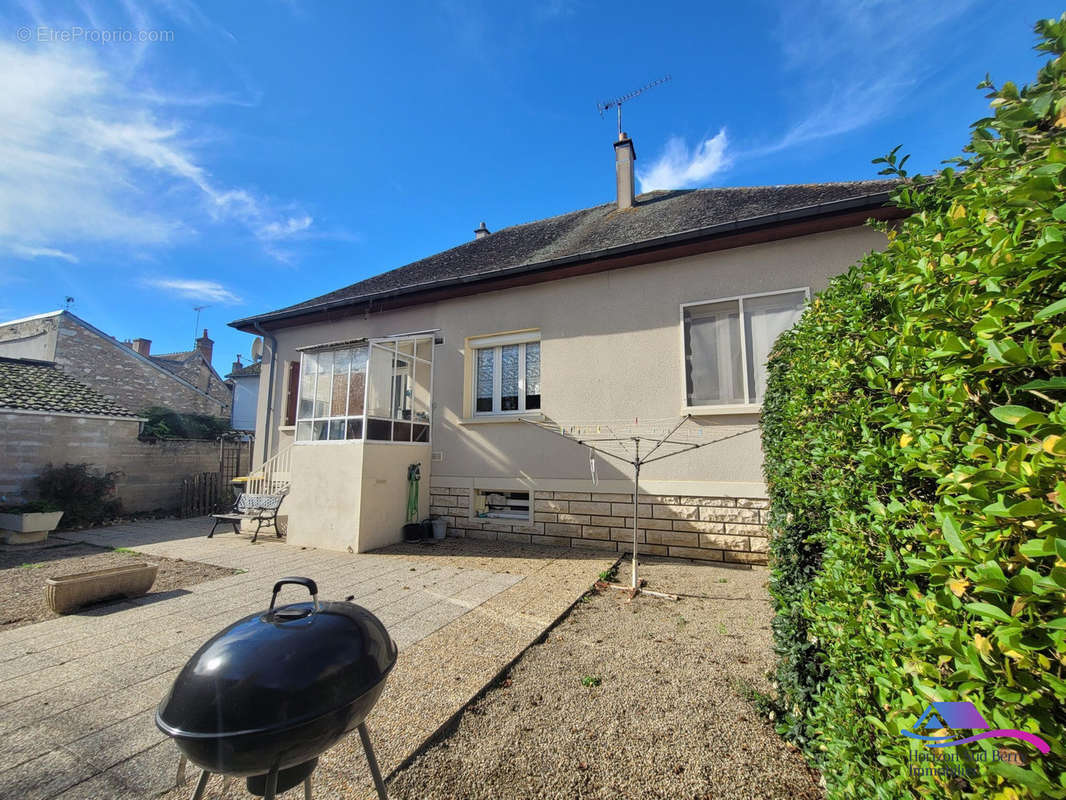 Maison à LE CHATELET