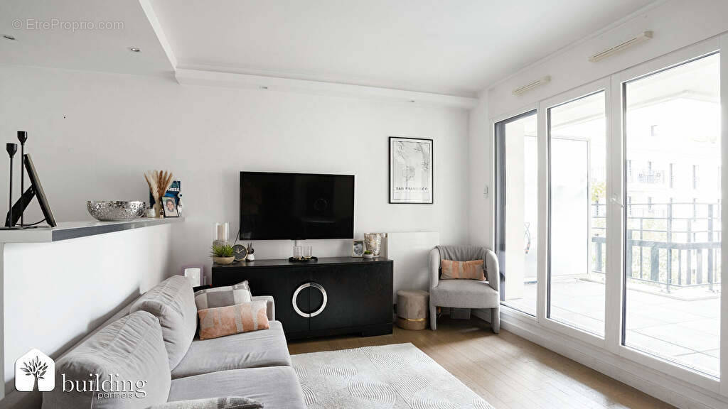 Appartement à LEVALLOIS-PERRET