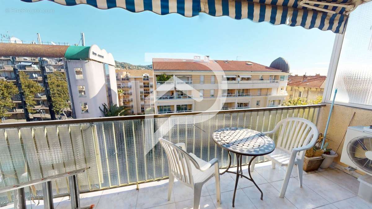 Appartement à CANNES