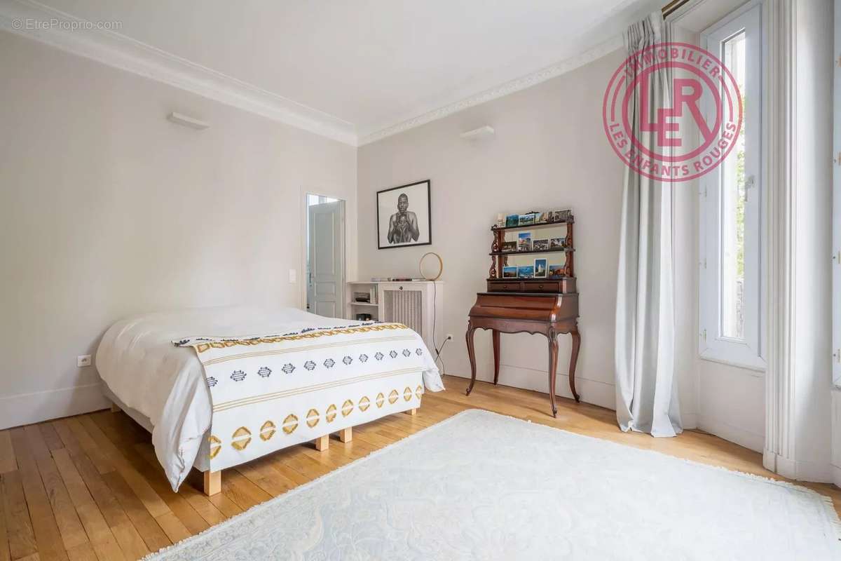 Appartement à PARIS-10E