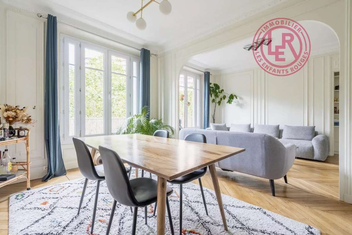 Appartement à PARIS-10E