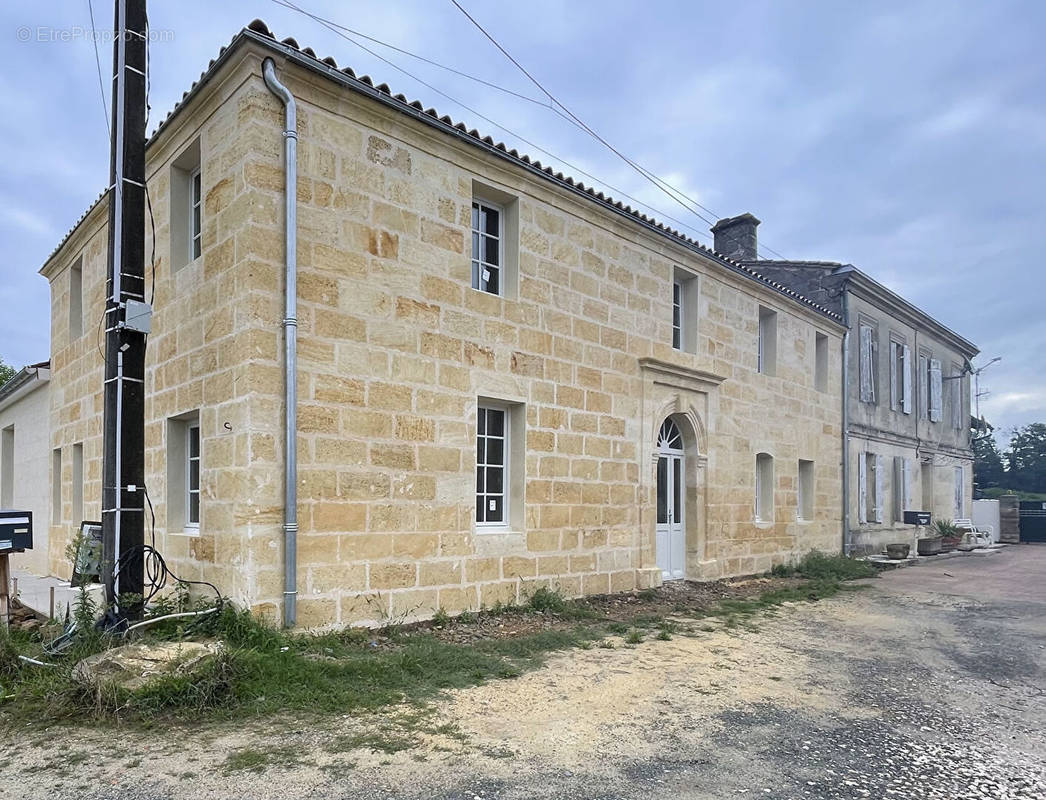 Maison à SAINT-EMILION