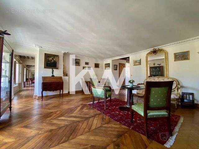 Appartement à VERSAILLES