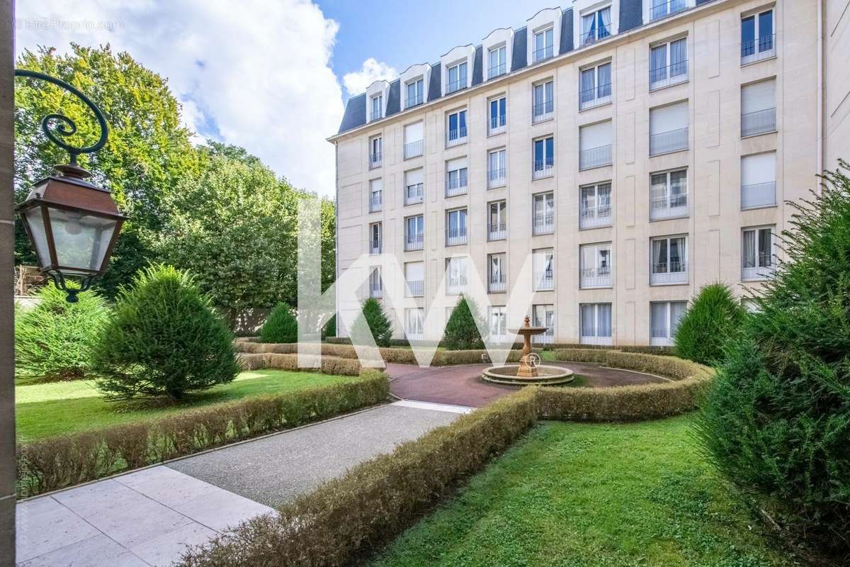 Appartement à VERSAILLES