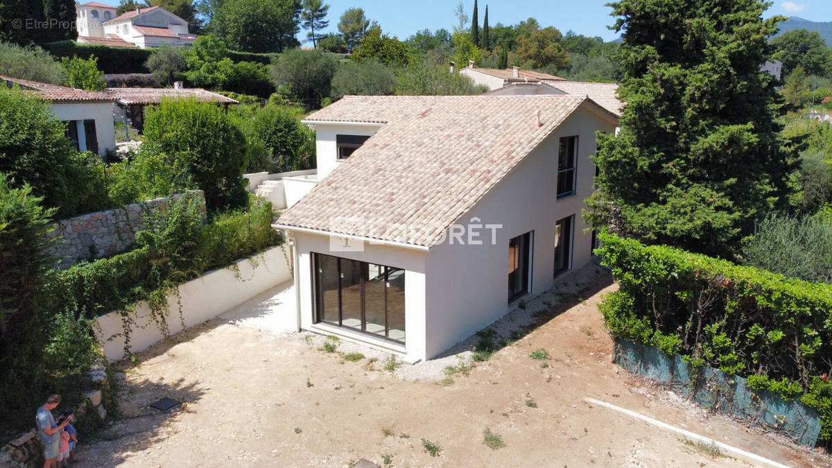 Maison à LE ROURET