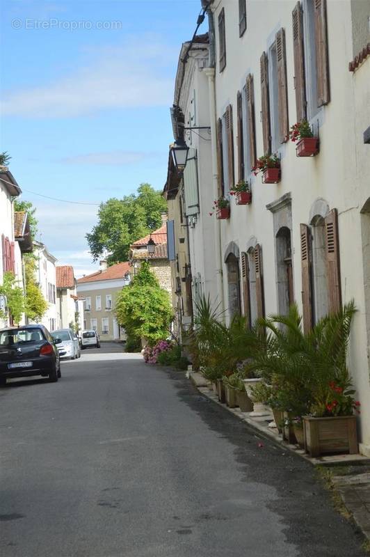 Maison à AMOU