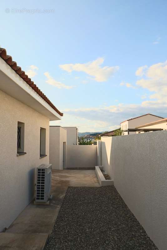 Maison à THEZAN-LES-BEZIERS