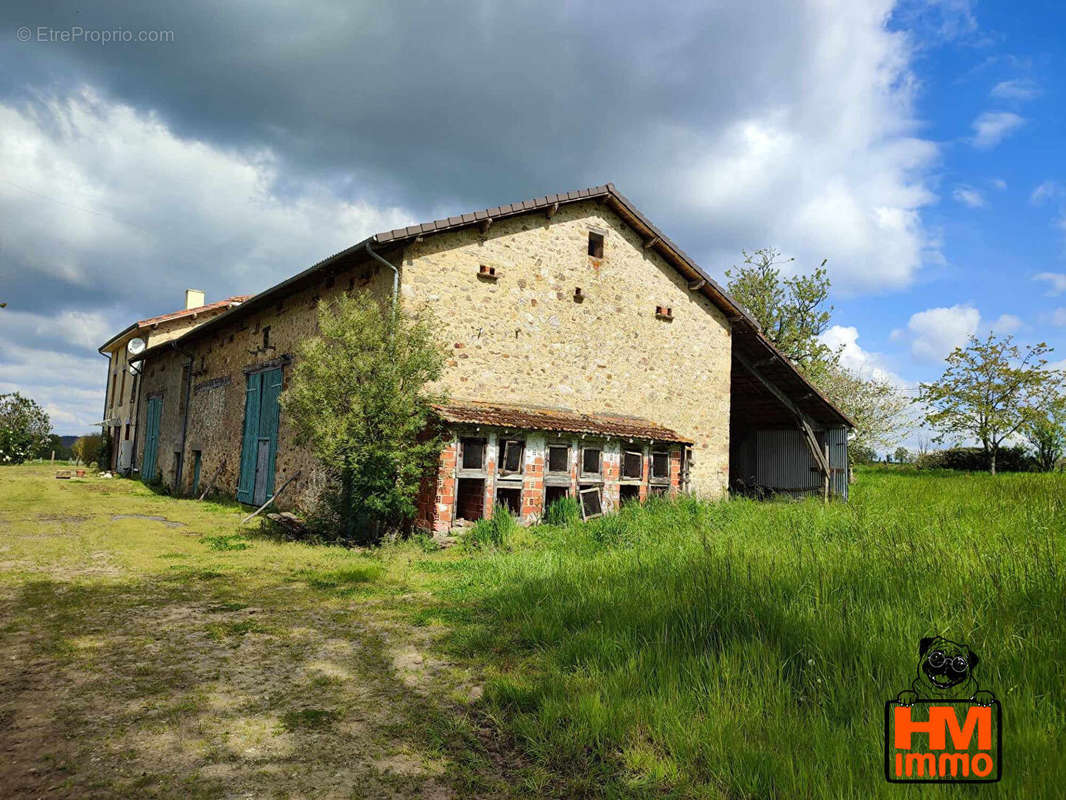 Maison à FLAVIGNAC