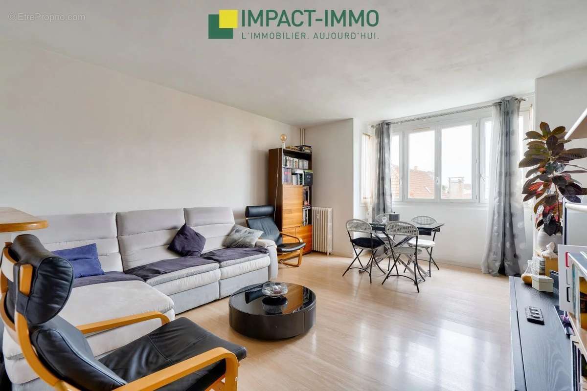 Appartement à COLOMBES