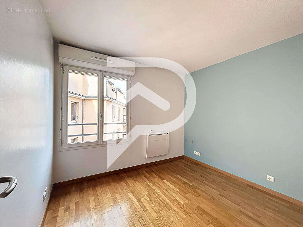 Appartement à SURESNES