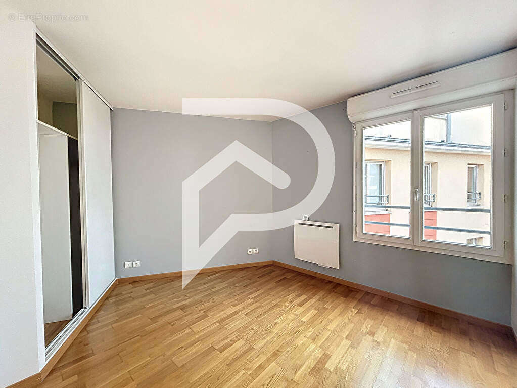 Appartement à SURESNES