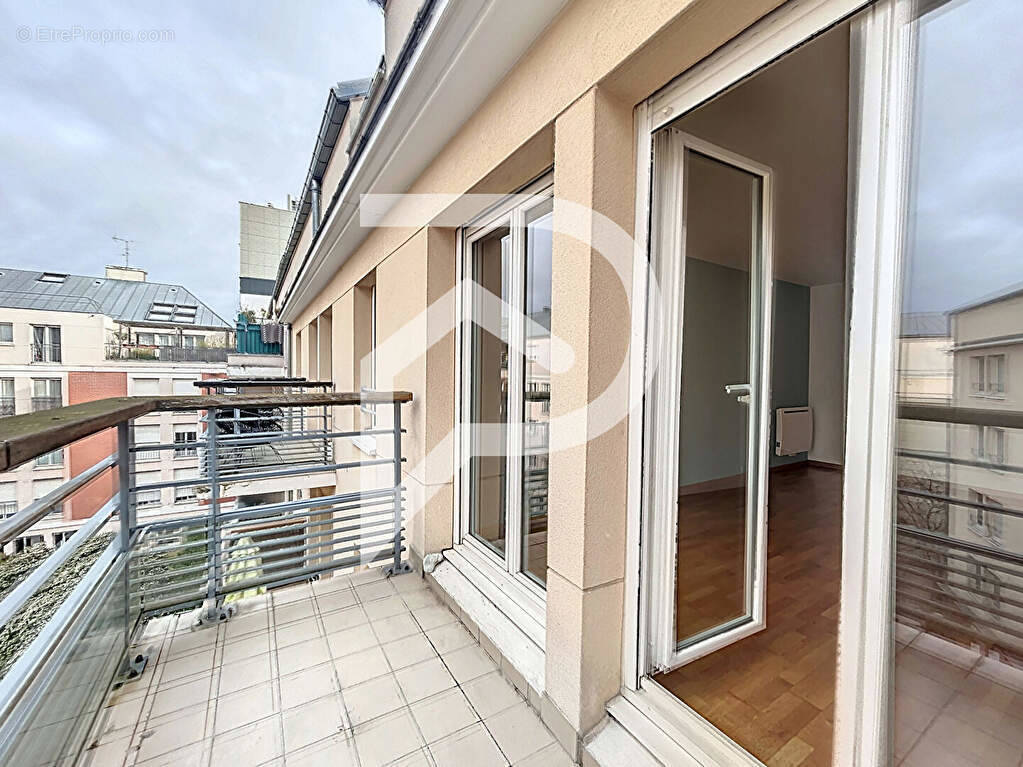 Appartement à SURESNES