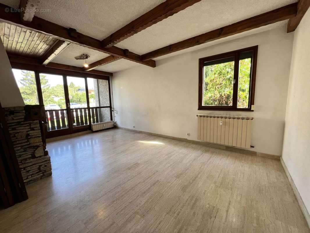 Appartement à CRAN-GEVRIER