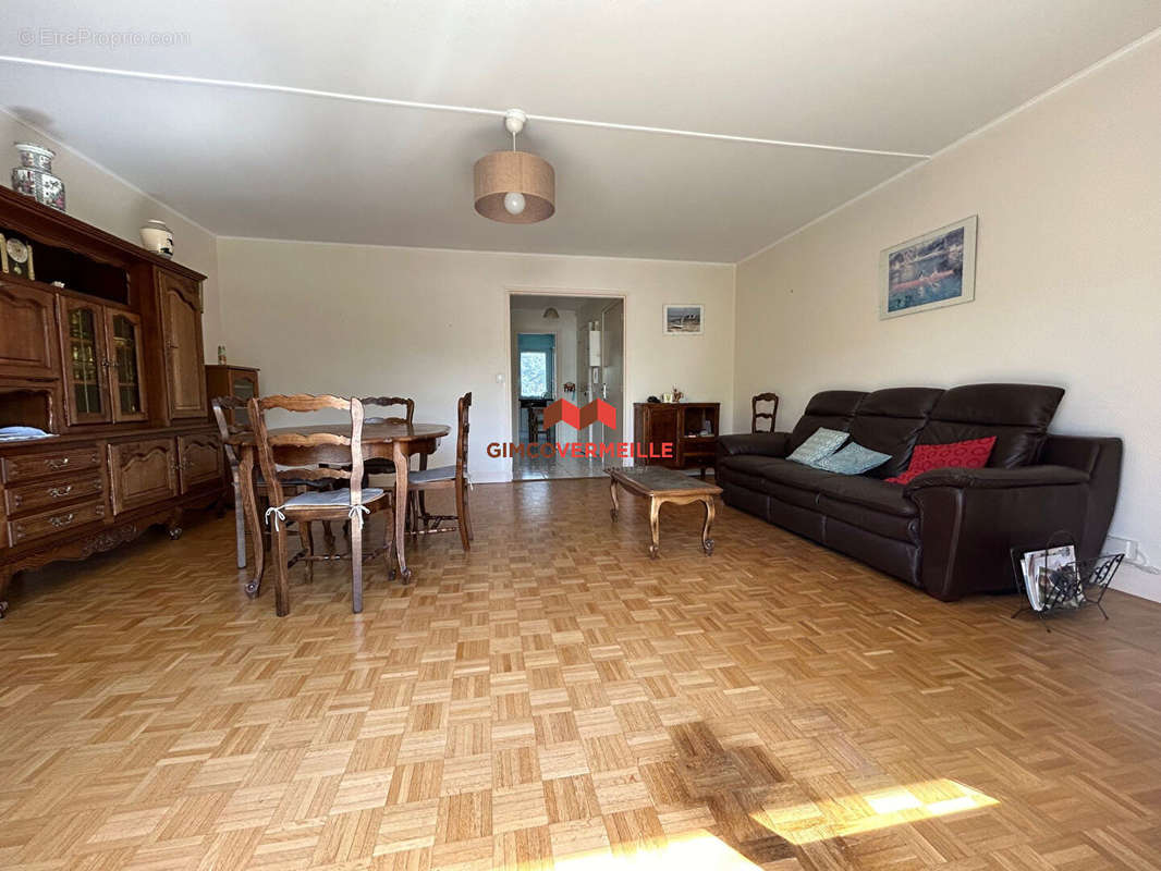 Appartement à POISSY