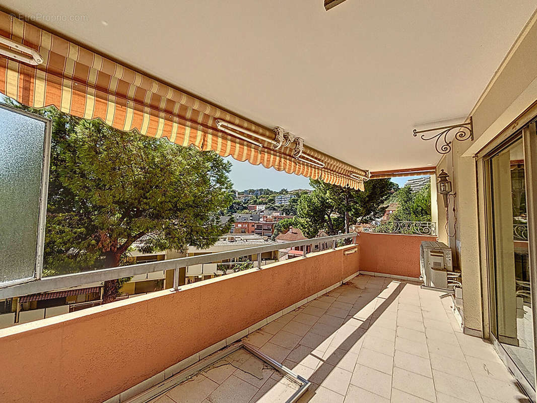 Appartement à ROQUEBRUNE-CAP-MARTIN