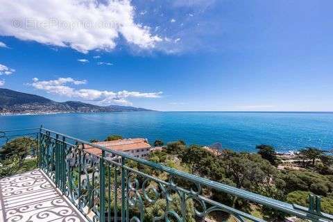 Appartement à ROQUEBRUNE-CAP-MARTIN