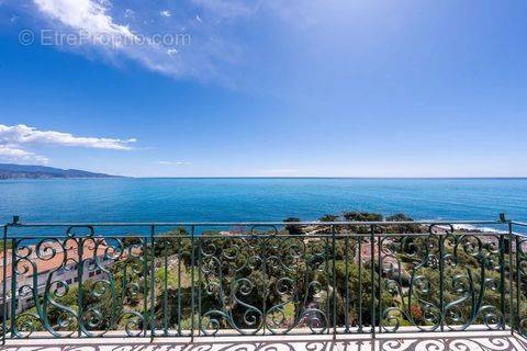 Appartement à ROQUEBRUNE-CAP-MARTIN