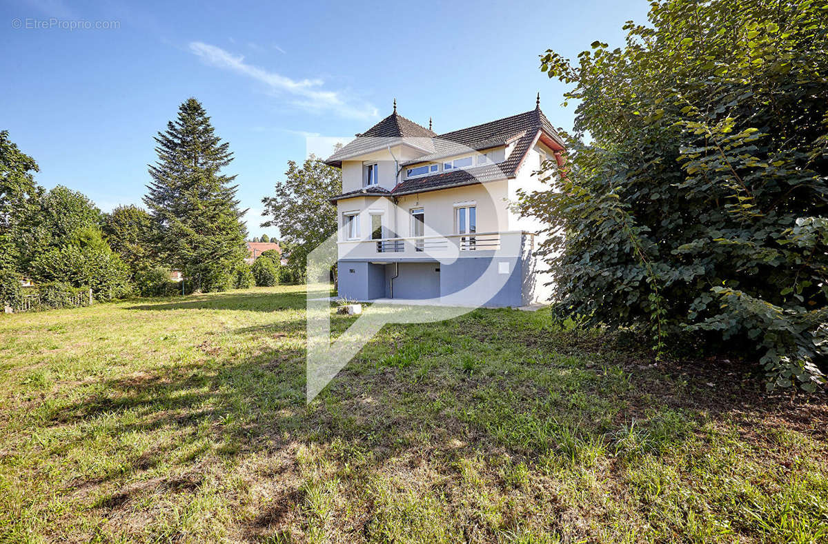 Maison à AIGUEBELETTE-LE-LAC