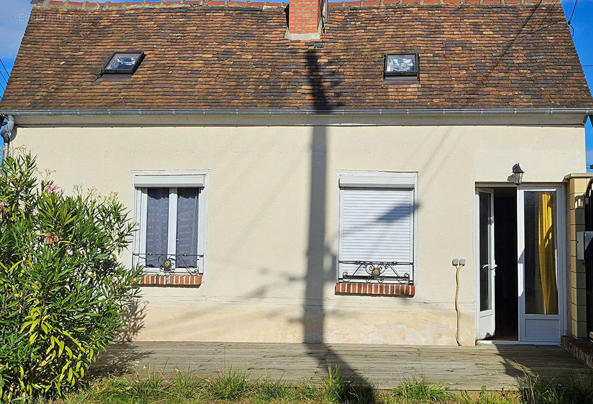 Maison à TROISSEREUX