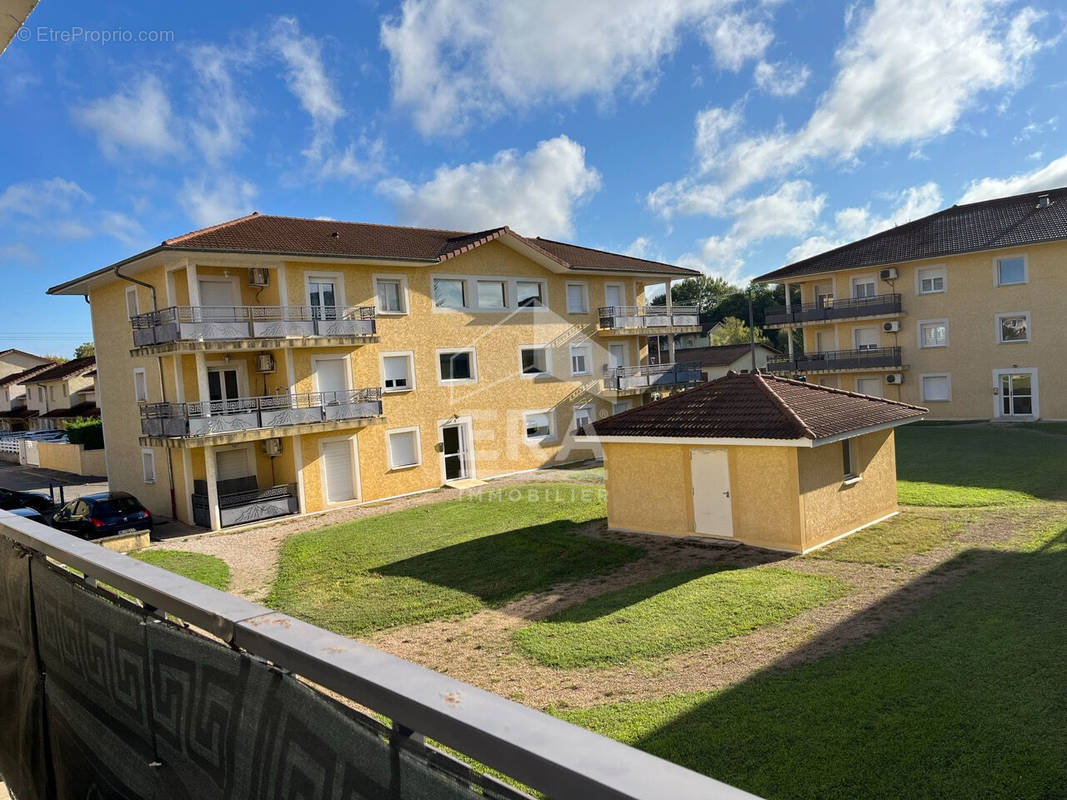 Appartement à CHARVIEU-CHAVAGNEUX