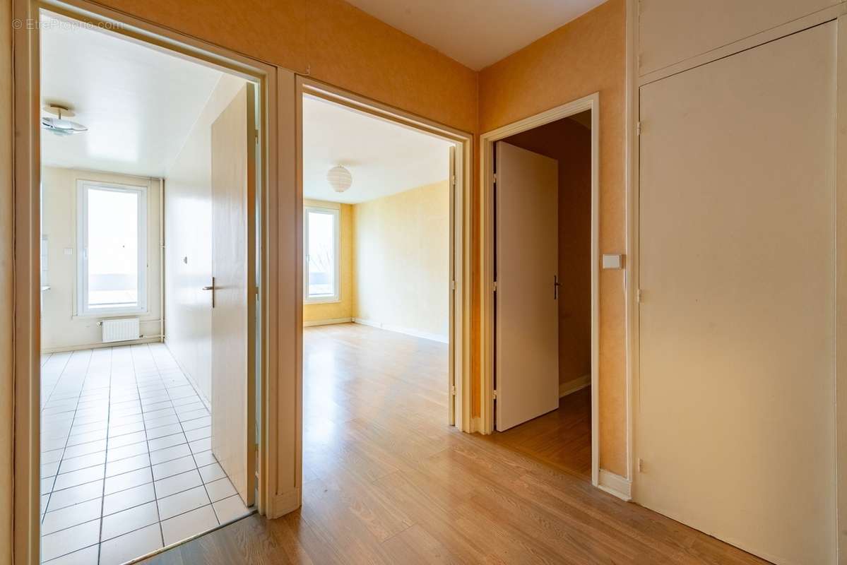 Appartement à PARIS-11E