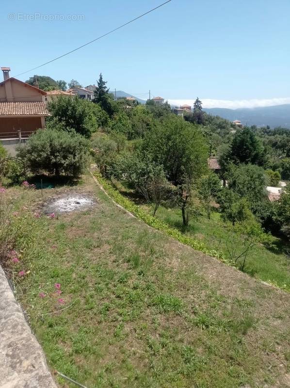 Maison à BERRE-LES-ALPES