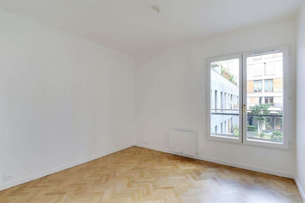 Appartement à PARIS-20E