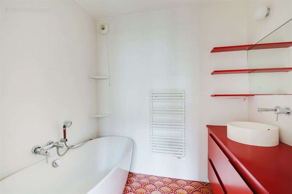 Appartement à PARIS-20E