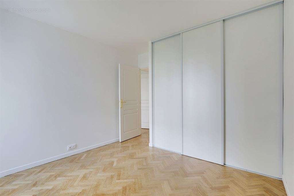 Appartement à PARIS-20E