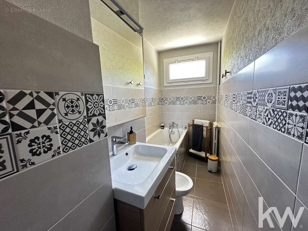 Appartement à MARSEILLE-11E