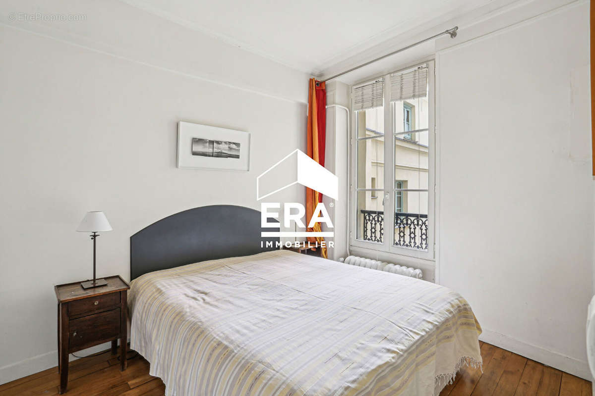 Appartement à PARIS-7E