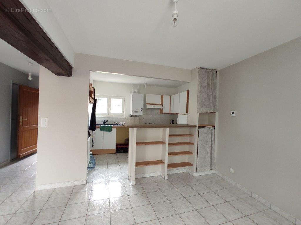 Appartement à EPERNON