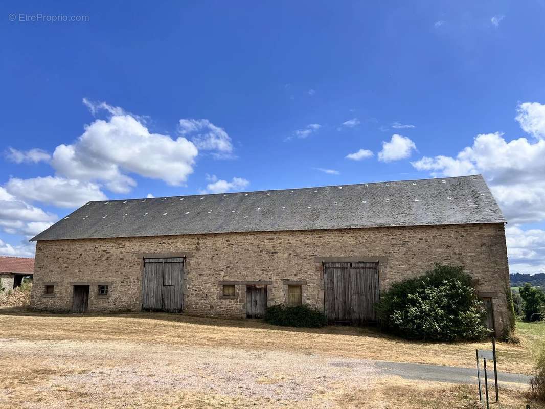 Maison à SAINT-AGNANT-DE-VERSILLAT