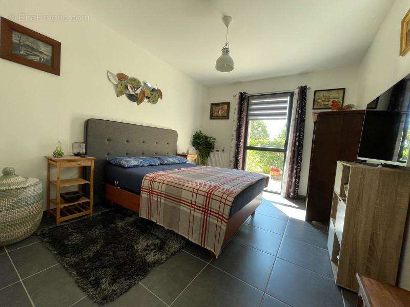   - Appartement à AUBENAS