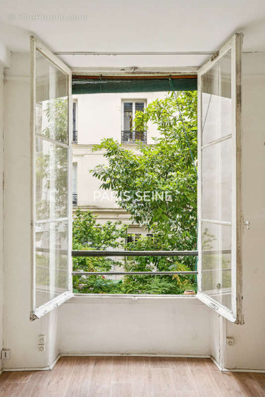 Appartement à PARIS-7E