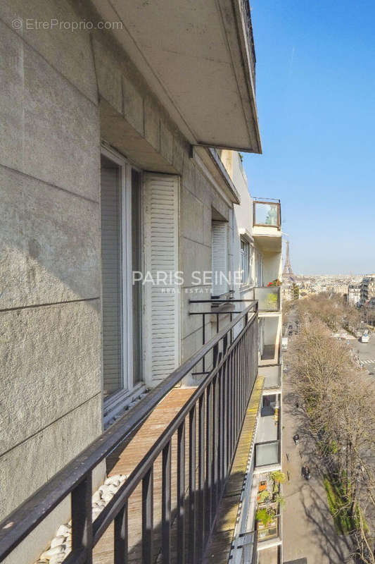 Appartement à PARIS-15E