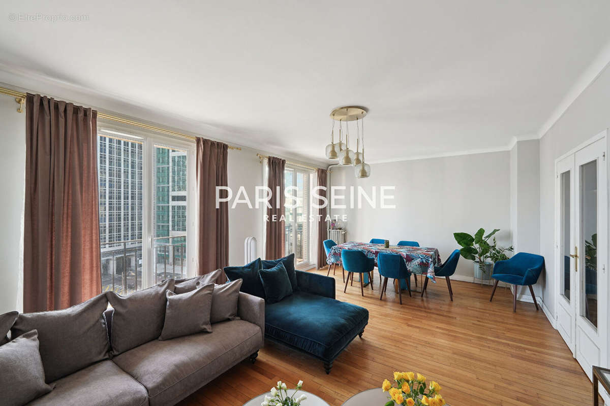 Appartement à PARIS-15E