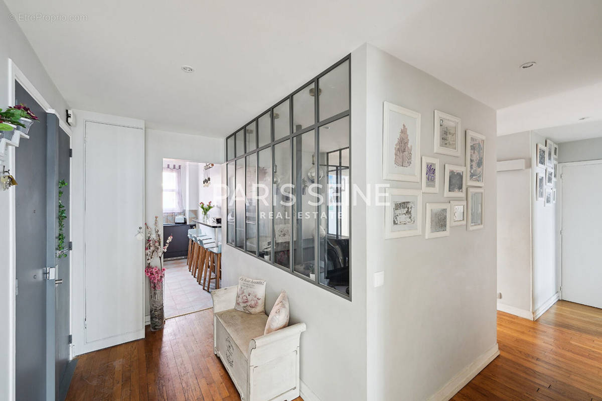 Appartement à PARIS-15E